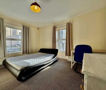 4 bedroom house share to rent - Photo 1