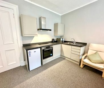 Oakley Terrace, Dennistoun, Glasgow, G31 2HX - Photo 4