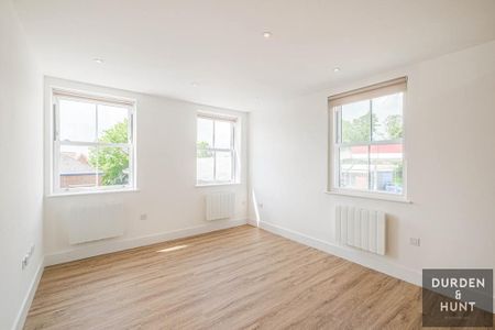 High Street, Ongar - Photo 2