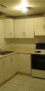 For Lease - 33 Kingsplate Crescent, Toronto, Ontario - Photo 4