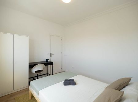 Rua Sarmento de Beires, Lisbon, Lisbon 1900-271 - Photo 3