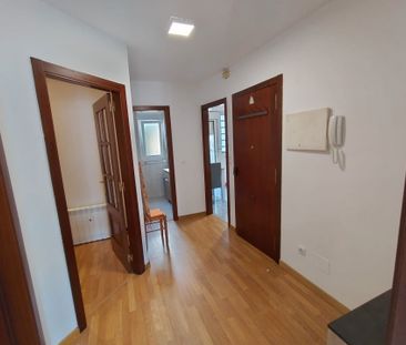 Piso de alquiler en Rúa Dos Basquiños, 36, Campus Norte - San Caetano - Photo 2