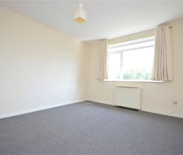 3 bedroom apartment to rent - Photo 3