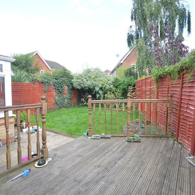 3 bedroom semi-detached house to rent - Photo 1