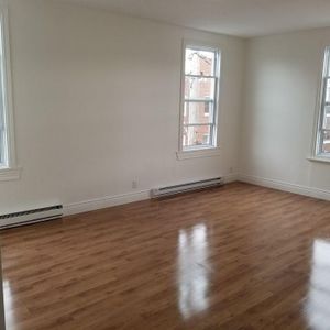 Grand 3 ½, quartier Saint-Sauveur - Photo 2