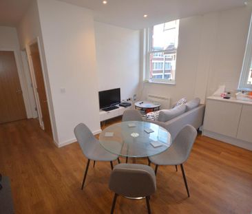 2 bedroom flat to rent - Photo 4