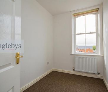 3 bedroom apartment to rent - Photo 1