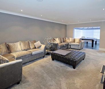 6 bedroom detached house to rent - Photo 5