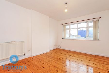 1 bed Flat for Rent - Photo 2