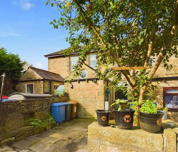 Terraced House to rent on - Photo 6