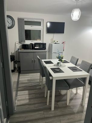 1 Bed Flat, Hodge Hill, B36 - Photo 1