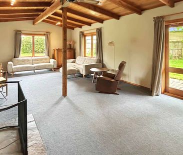 WOODEND – RUSTIC CHARM, THREE BEDROOMS, ONE BATHROOM, LARGE SECTION... - Photo 5