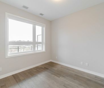 For Lease - 3265 Carding Mill Trail Unit# 204, Oakville, Ontario - Photo 5