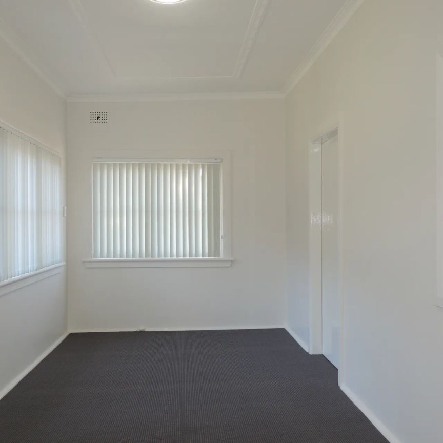 Unit 2/1 Langer Street, Banksia. - Photo 1