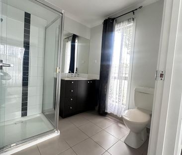 52 Edenbrook Circuit, Pakenham - Photo 6