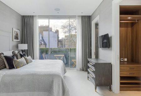 3 bedroom flat with 1 reception and 4 bathrooms in Mayfair, W1K - Photo 4