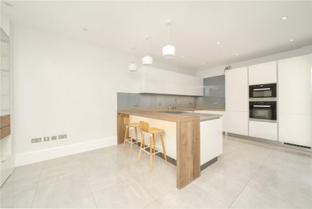 4 bedroom terraced house to rent - Photo 3