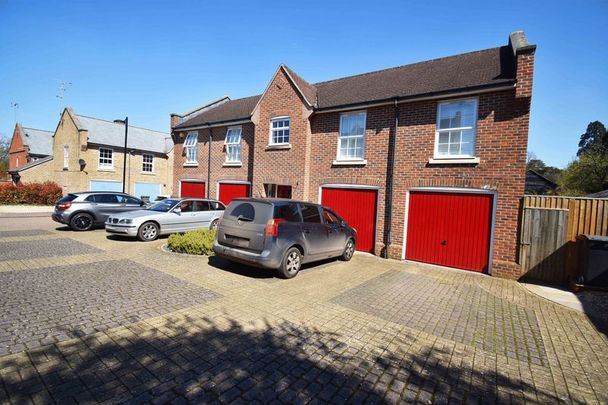 Burgate Crescent, Sherfield Park, Hook - Photo 1