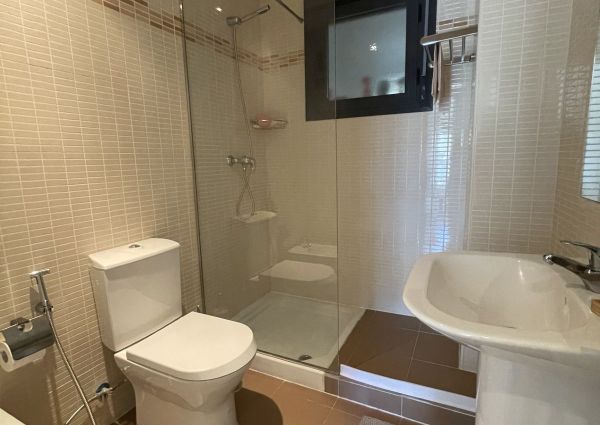 Middle Floor Apartment in New Golden Mile