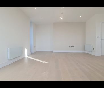 2 Bed Flat, Raffles House, NW4 - Photo 1