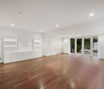 4 bedroom terraced house to rent - Photo 1