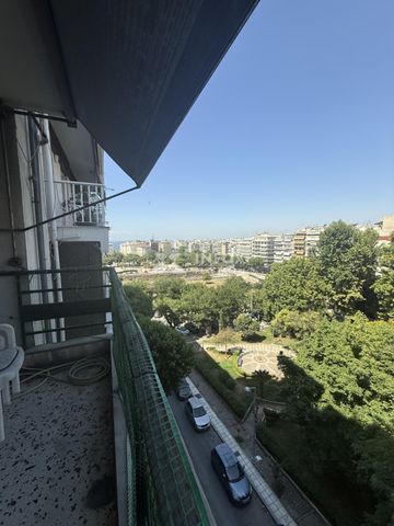 ΕΝΟΙΚΙΑΖΕΤΑΙ επιπλωμένο διαμέρισμα στο ιστορικό κέντρο της Θεσσαλονίκης - Φωτογραφία 3