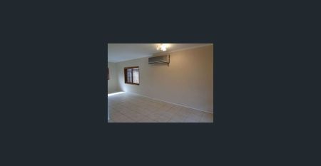 Three bedroom house with pool in Brinsmead - Photo 3