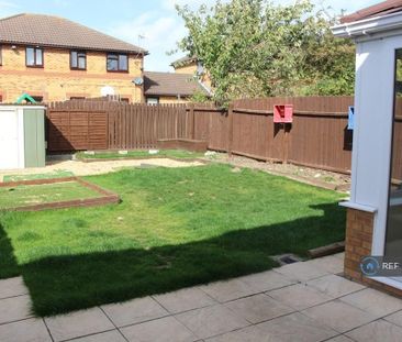3 bedroom end of terrace house to rent - Photo 6