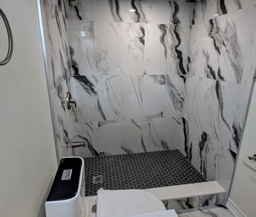 For Lease - 27 Vickery Street, Whitby, Ontario - Photo 5