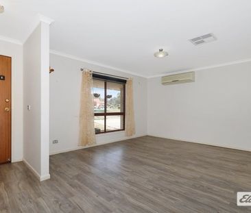 Charming 3-Bedroom Home for Rent – West Wodonga - Photo 2