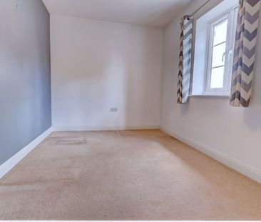 3 Bedroom Semi Detached House To Rent - Photo 4