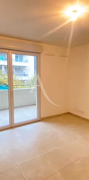 Location Appartement 1 pièce 24m² NICE 06100 - Photo 1