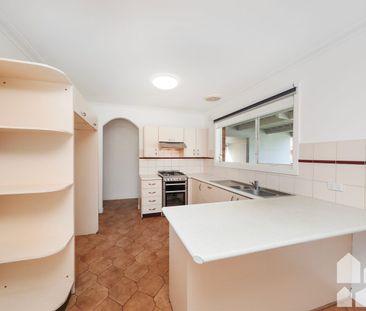 Perfectly Positioned - Photo 3