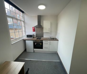 Studio Flat, Regent Road, LE1 - Photo 4