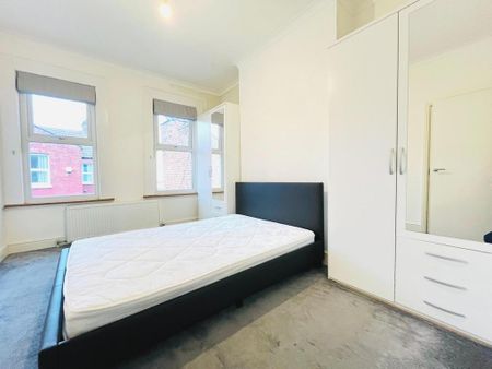 1 bedroom flat to rent - Photo 4