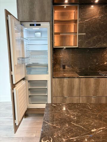 For Lease - 11 Yorkville Avenue Unit# 5801, Toronto, Ontario - Photo 5