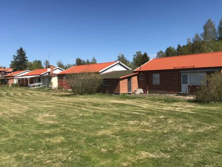 By Kyrkby: Rymlig radhusetta på Åsen - Foto 4