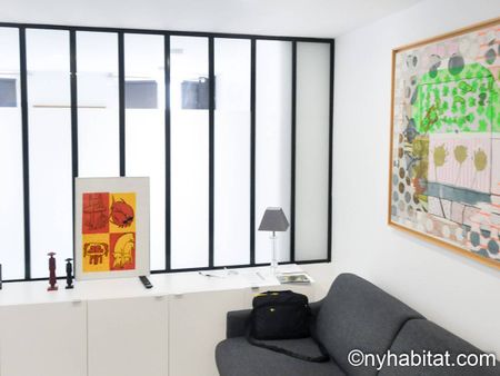 Logement à Paris, Location meublée - Photo 2