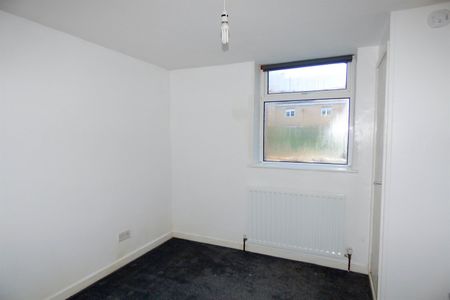 2 bed flat to rent in Ridley Gardens, Swalwell, NE16 - Photo 5