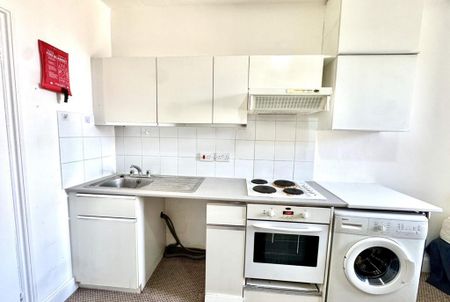 Studio to rent - Photo 3