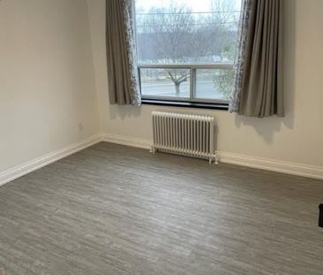 For Lease - 37 MERICOURT Road Unit# 211, Hamilton, Ontario - Photo 4