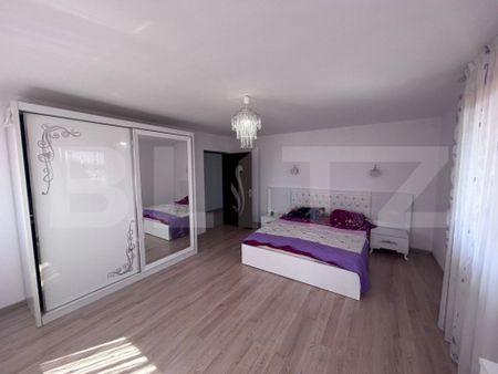 Casa cu 4 dormitoare, 240 mp, pretabila muncitori, localitat - Fotografie 4