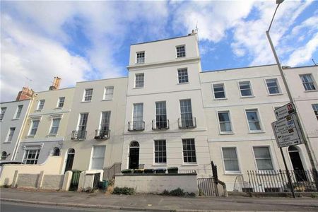 Hewlett Road, Cheltenham, Gloucestershire, GL52 - Photo 3