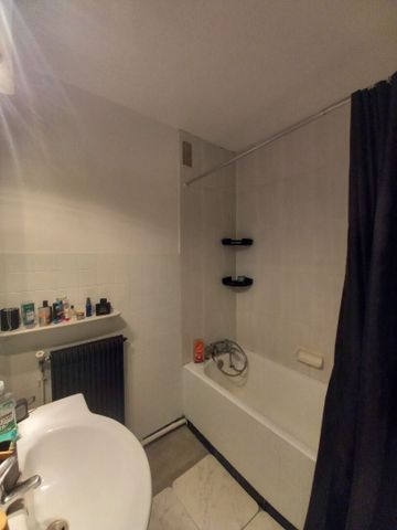 Location Appartement 1 pièce 36m² - Photo 5