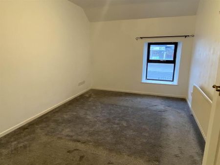 14 Killyleagh Street, Crossgar, BT30 9DQ - Photo 3