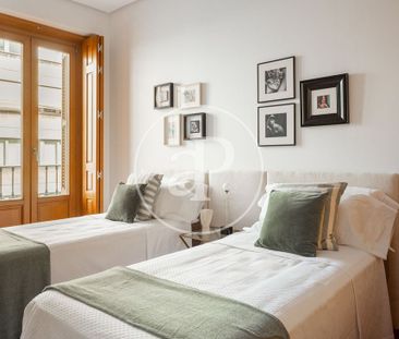 Luxury Apartment for rent in Madrid, Spain - Photo 3