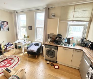 Northview Drive, Westcliff-on-Sea, Essex, SS0 9NF - Photo 4