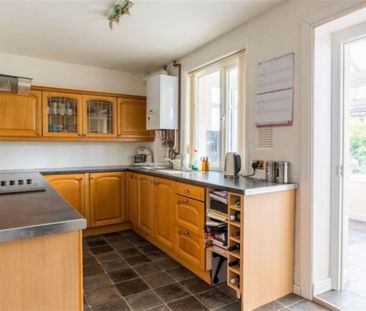 3 bedroom House To Let - Photo 5
