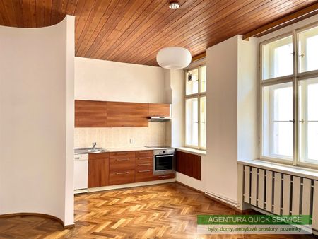 Pronájem bytu 3+1 121 m² - Фото 2