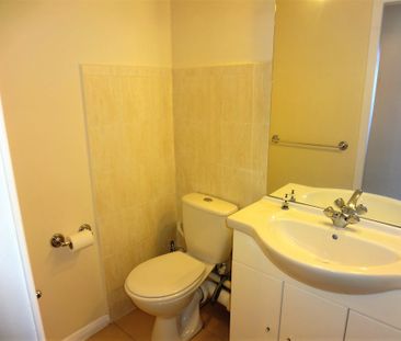 1 bedroom studio apartment to rent - Photo 4